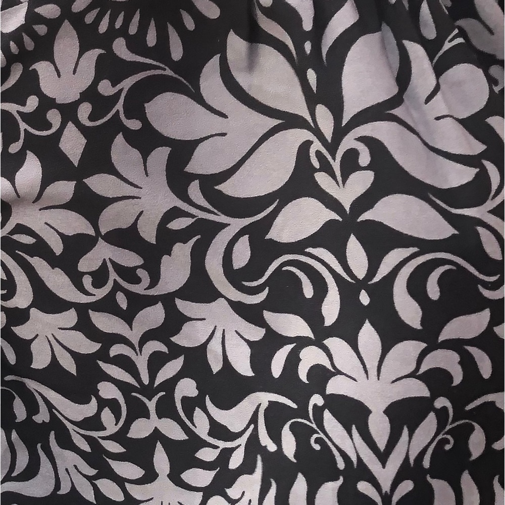 Ann Taylor Loft Dark Floral Blouse size Small - Picture 7 of 9